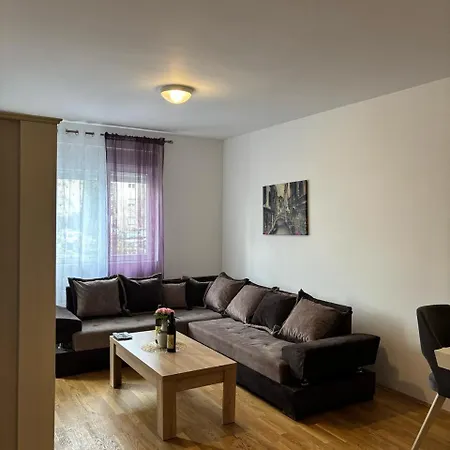 Enjoy Apartment *